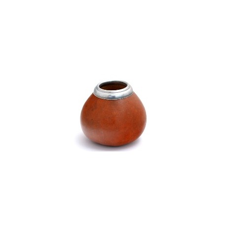 Traditionelle braune S-Flasche auf Yerba Mate
